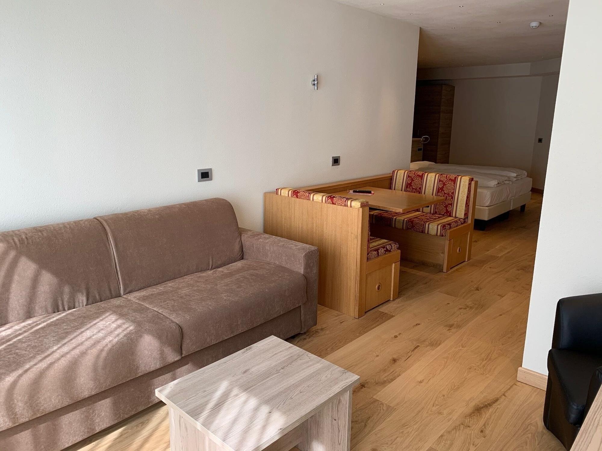 Hotel Alba Ливиньо Екстериор снимка