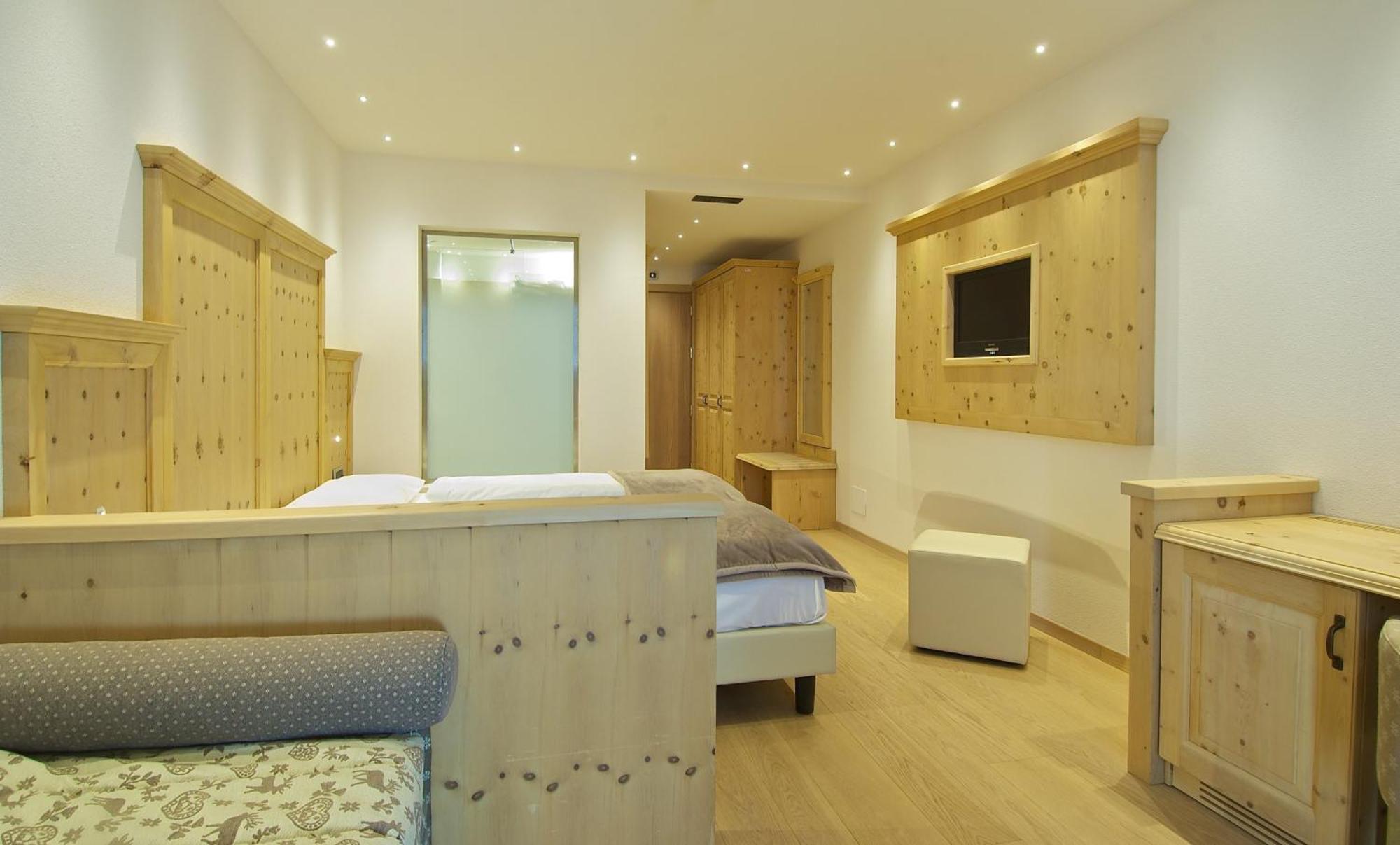 Hotel Alba Ливиньо Екстериор снимка