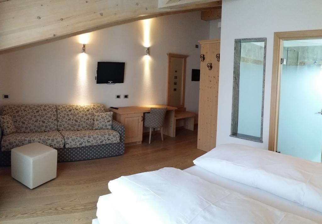 Hotel Alba Ливиньо Екстериор снимка