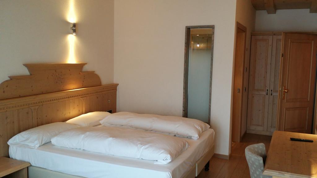 Hotel Alba Ливиньо Екстериор снимка
