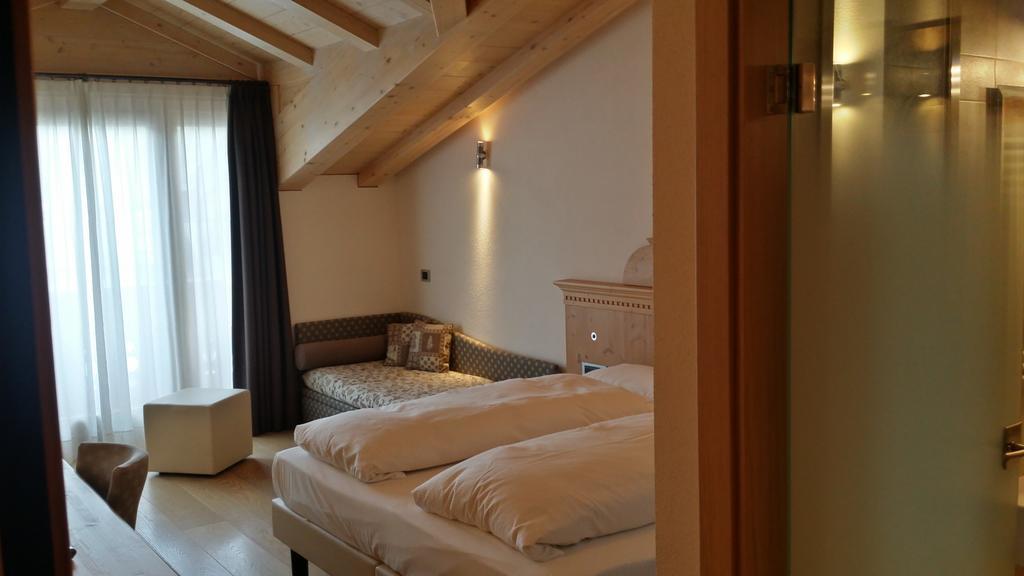 Hotel Alba Ливиньо Екстериор снимка