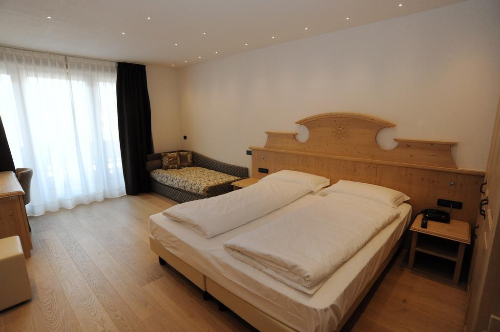 Hotel Alba Ливиньо Екстериор снимка