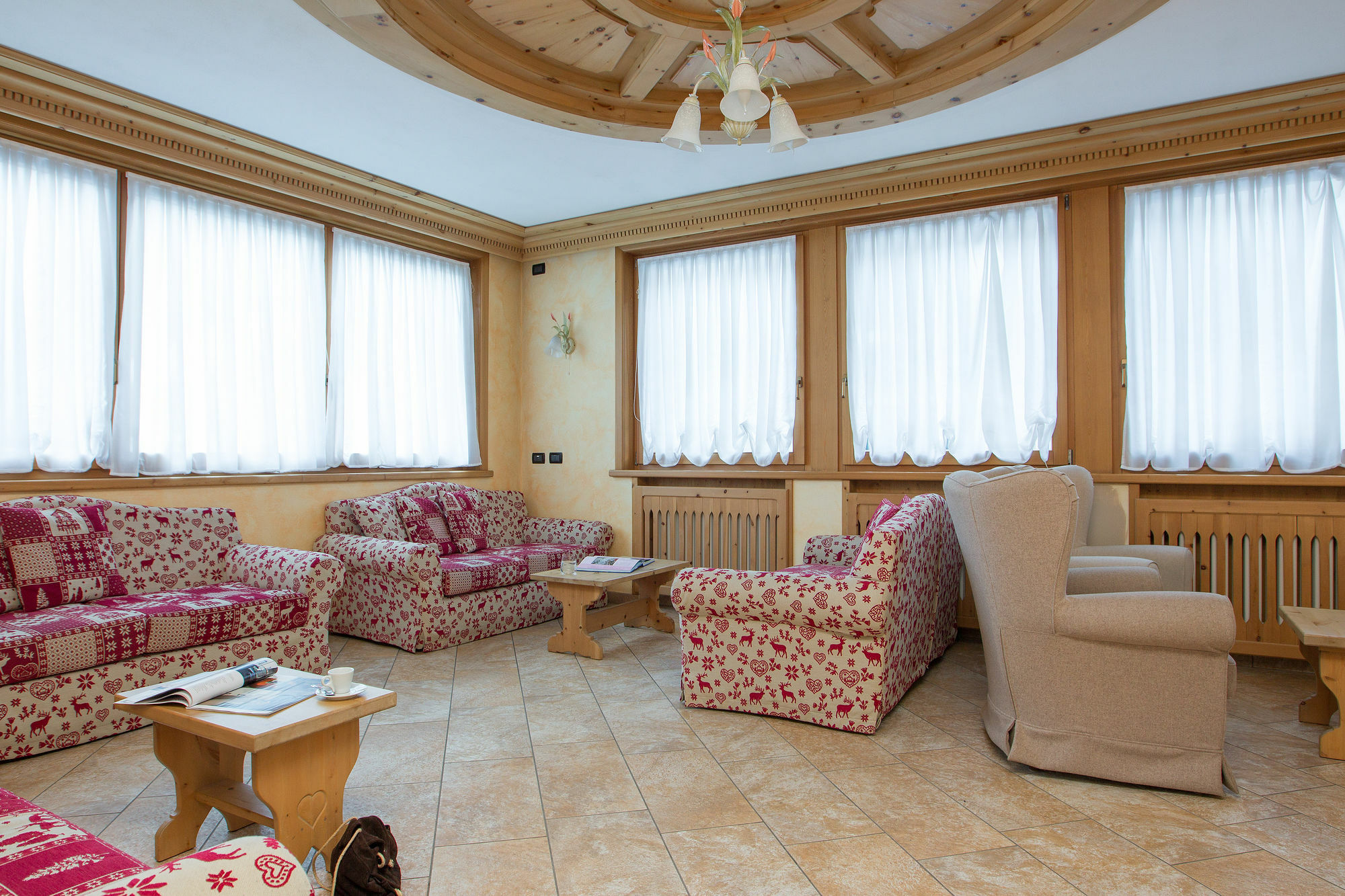 Hotel Alba Ливиньо Екстериор снимка